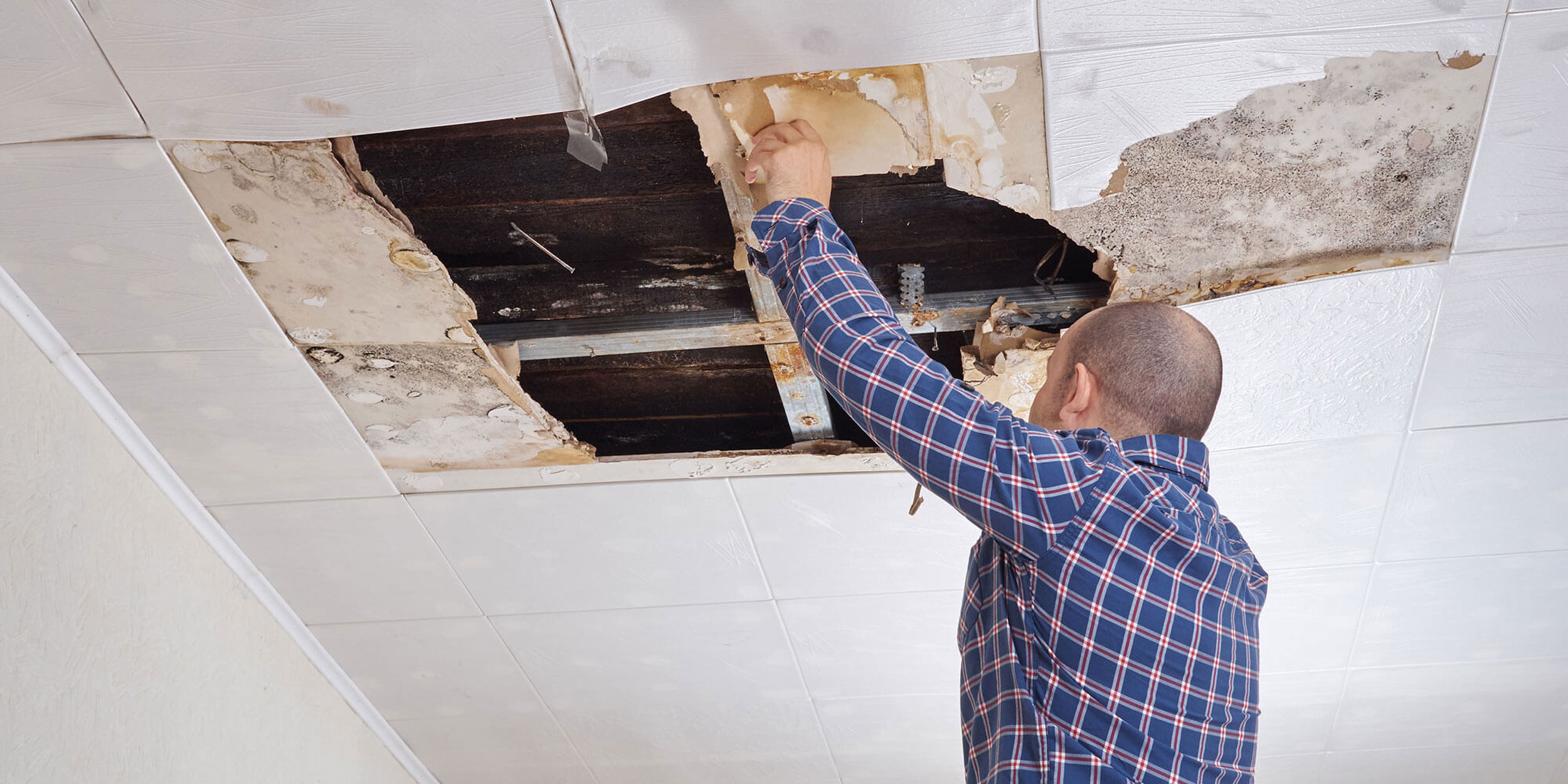 What You Should And Shouldnâ€™t Do When Dealing With Water Damage